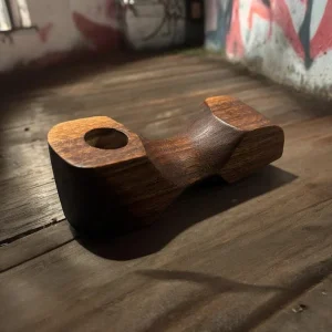 Old School Wooden Pipe –